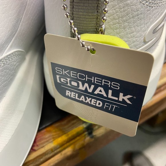 SKETCHERS GO WALK RELAXED FIT MENS WHITE NEW GYM SHOE SIZE 11 USA BNWT - Picture 5 of 6